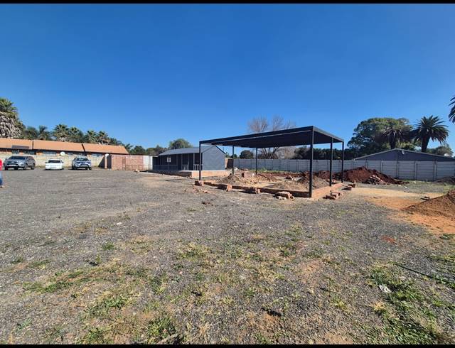 4,500M² INDUSTRIAL YARD TO LET IN BREDELL